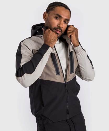 Ветровка спортивная Venum Laser 3.0 Black/Sand  VEN05101-129