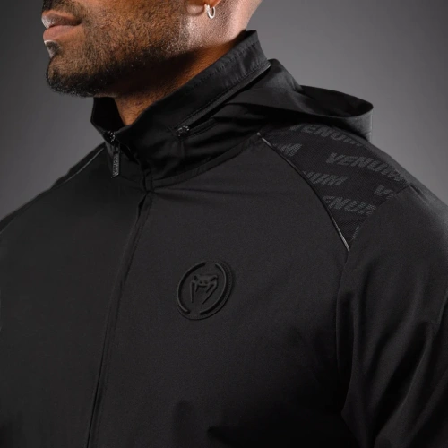 Ветровка Venum Cargo Light Aero Track Jackets - Black Ven05588-001