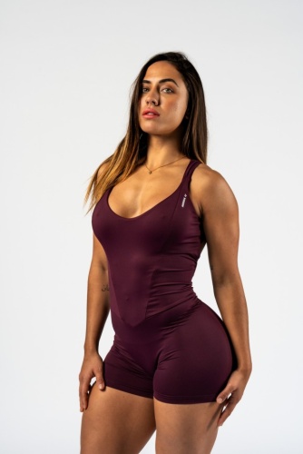 Комбинезон Nebbia Body-Enhancing Workout Jumpsuit STRONG BEAUTY 427 Red